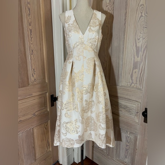 Eliza J Dresses & Skirts - Eliza J hi lo gown size 6 champagne and gold  NWOT